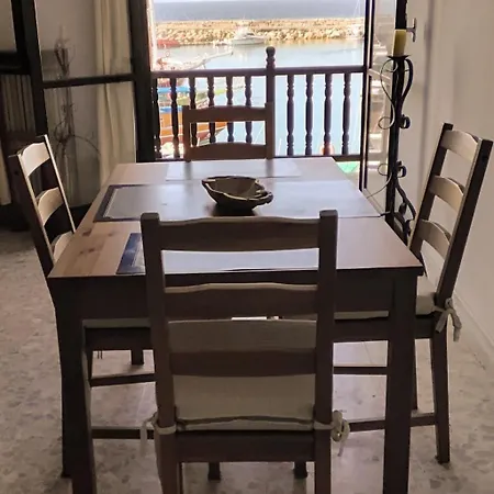Antique Harbour Flat *